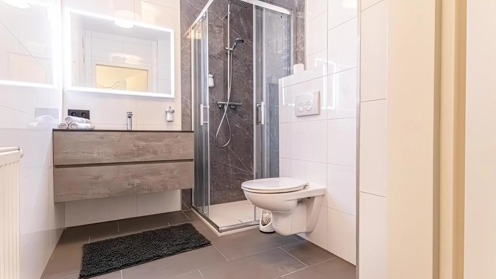Apartment Chic 1Br And 1Lr Apt In Central Vienna