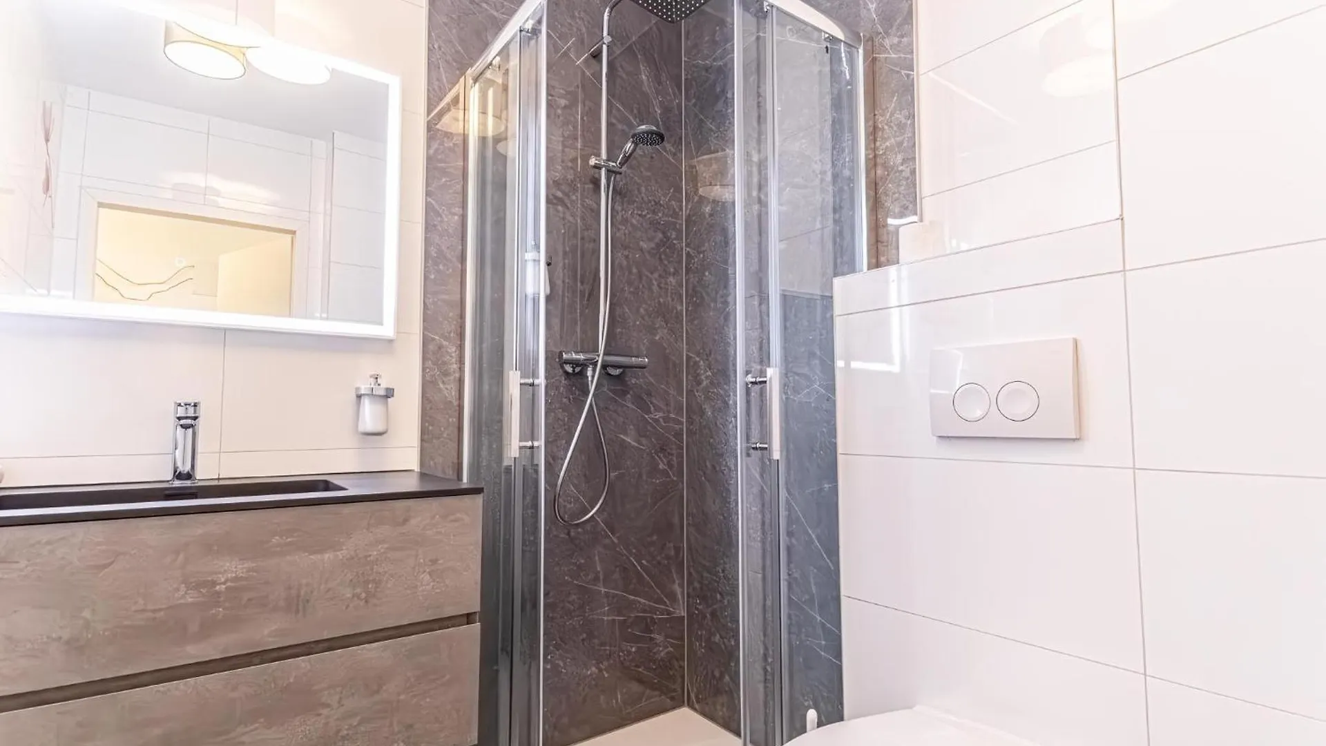 Chic 1Br And 1Lr Apt In Central Vienna Apartment