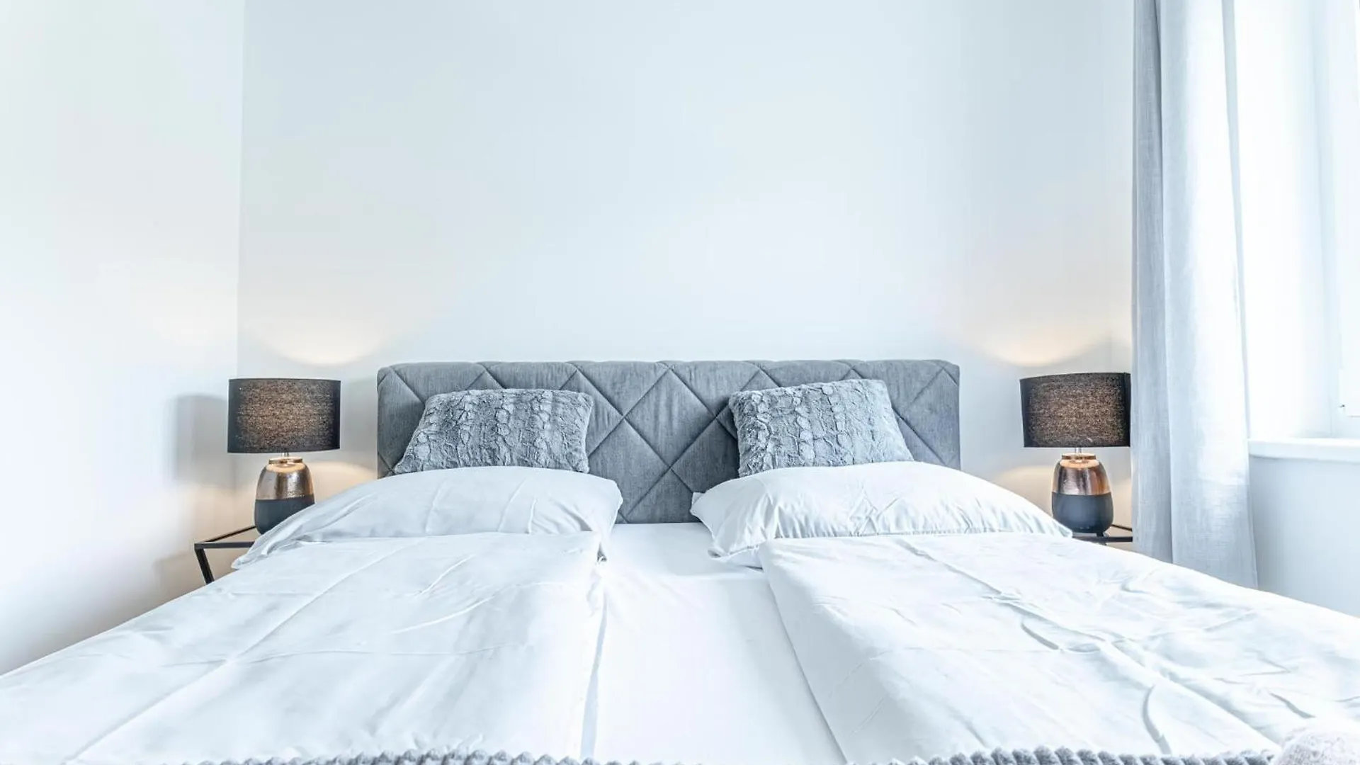 Apartment Chic 1Br And 1Lr Apt In Central Vienna